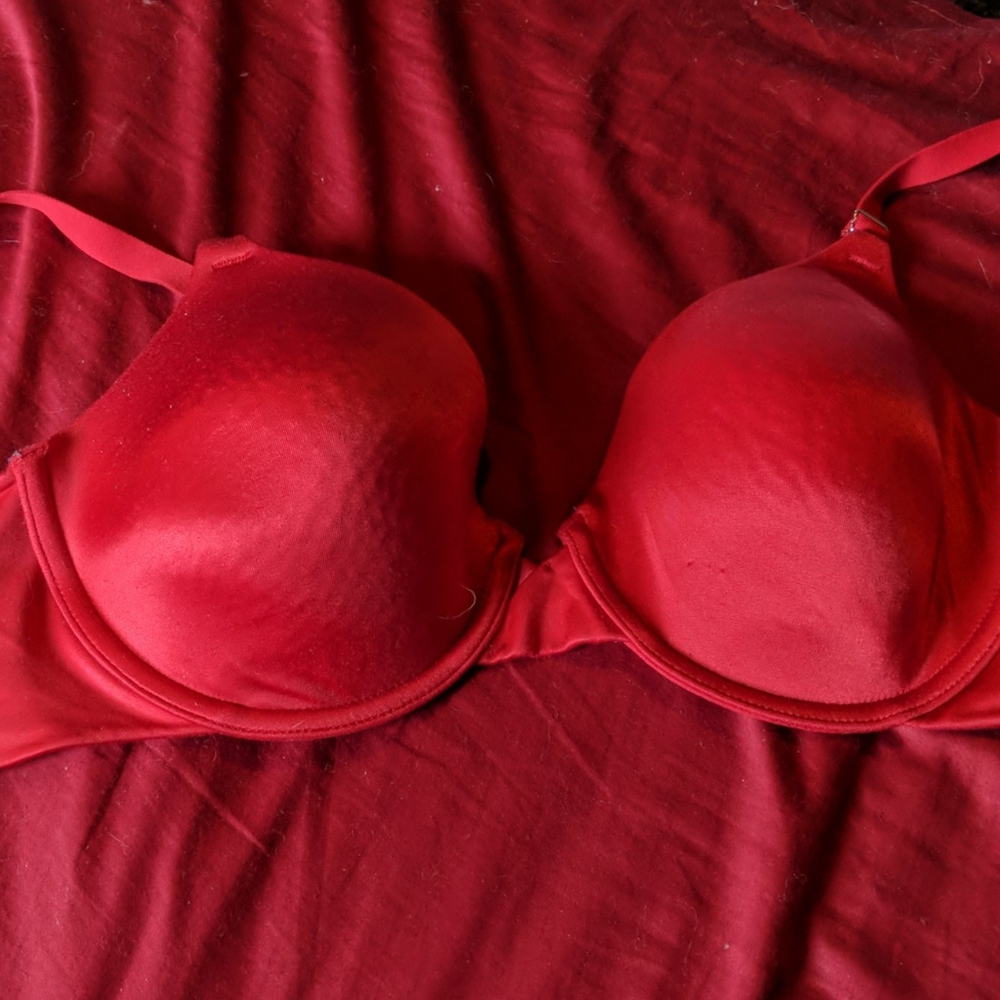 Red wired bra